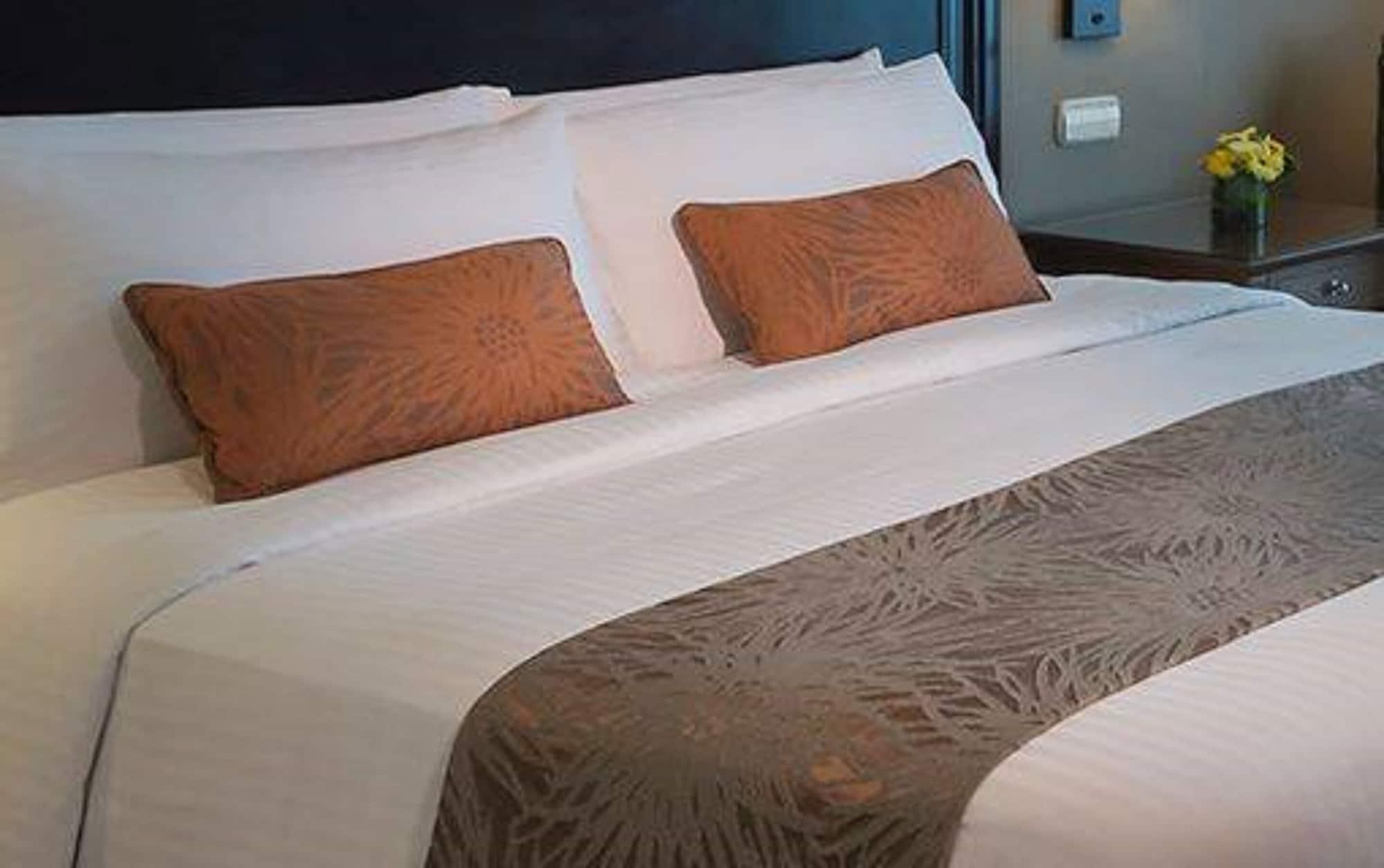 โรงแรมมาร์โค โปโล ดาเวา Davao ภายนอก รูปภาพ A bed runner