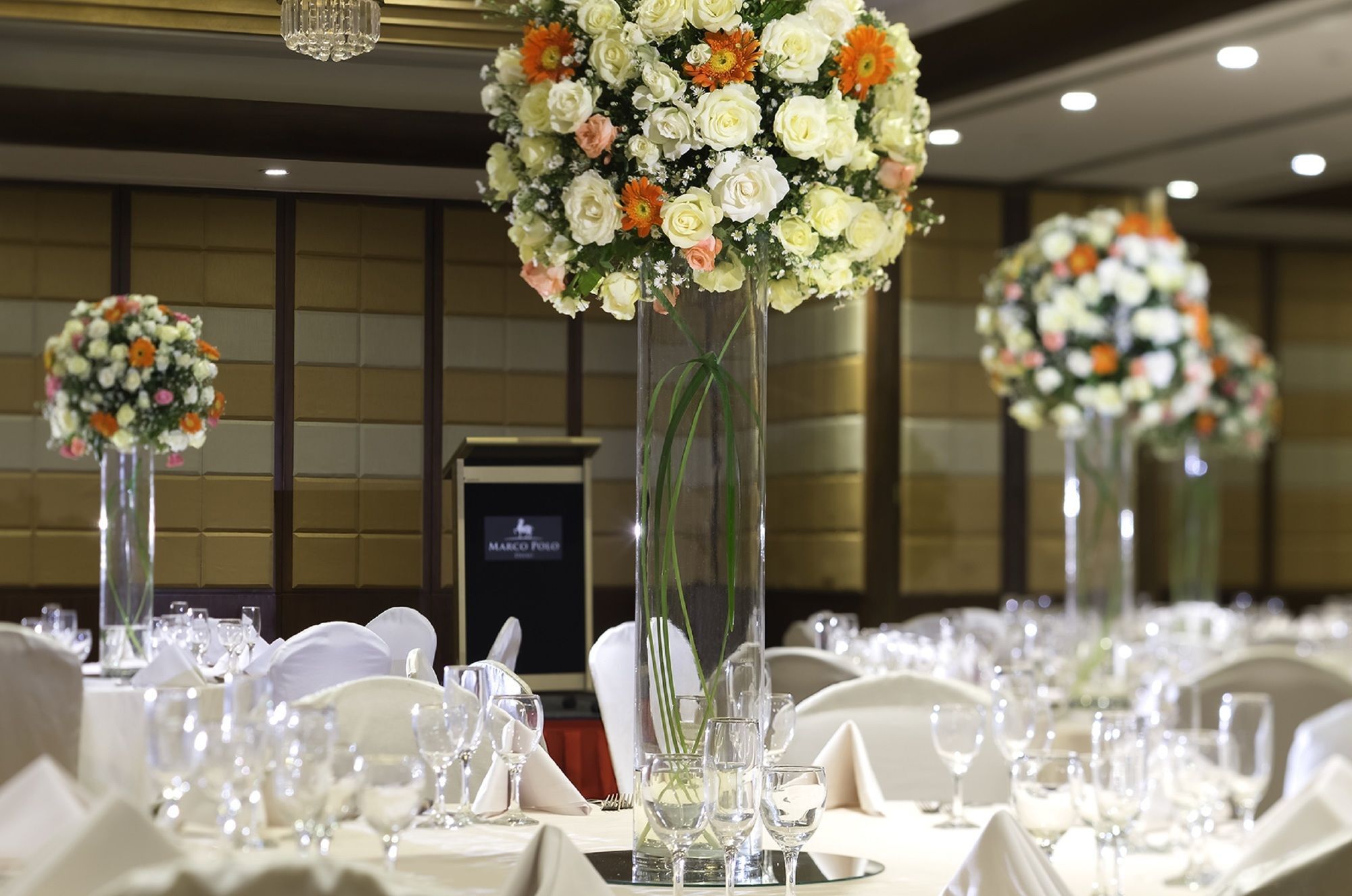 โรงแรมมาร์โค โปโล ดาเวา Davao ภายนอก รูปภาพ A wedding reception at the Mandarin Oriental, Bangkok